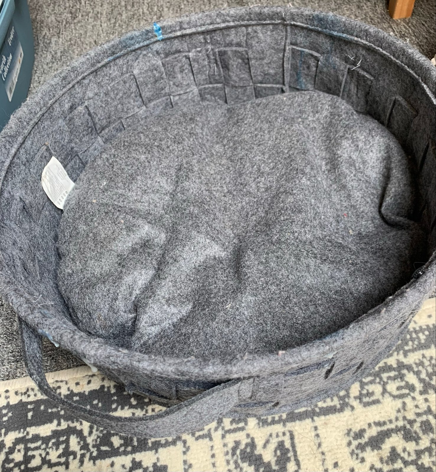 Spullen van katten, Ophalen