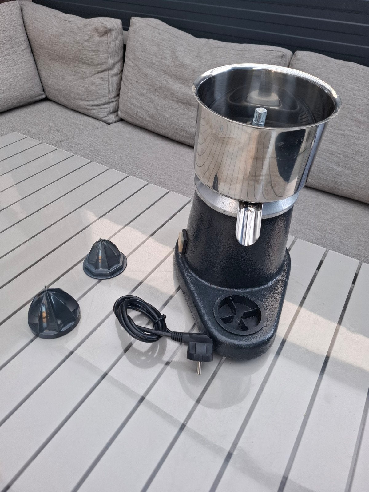 Hendi Juice Extractor Model 221204 -, Ophalen of Verzenden, Zo goed als nieuw