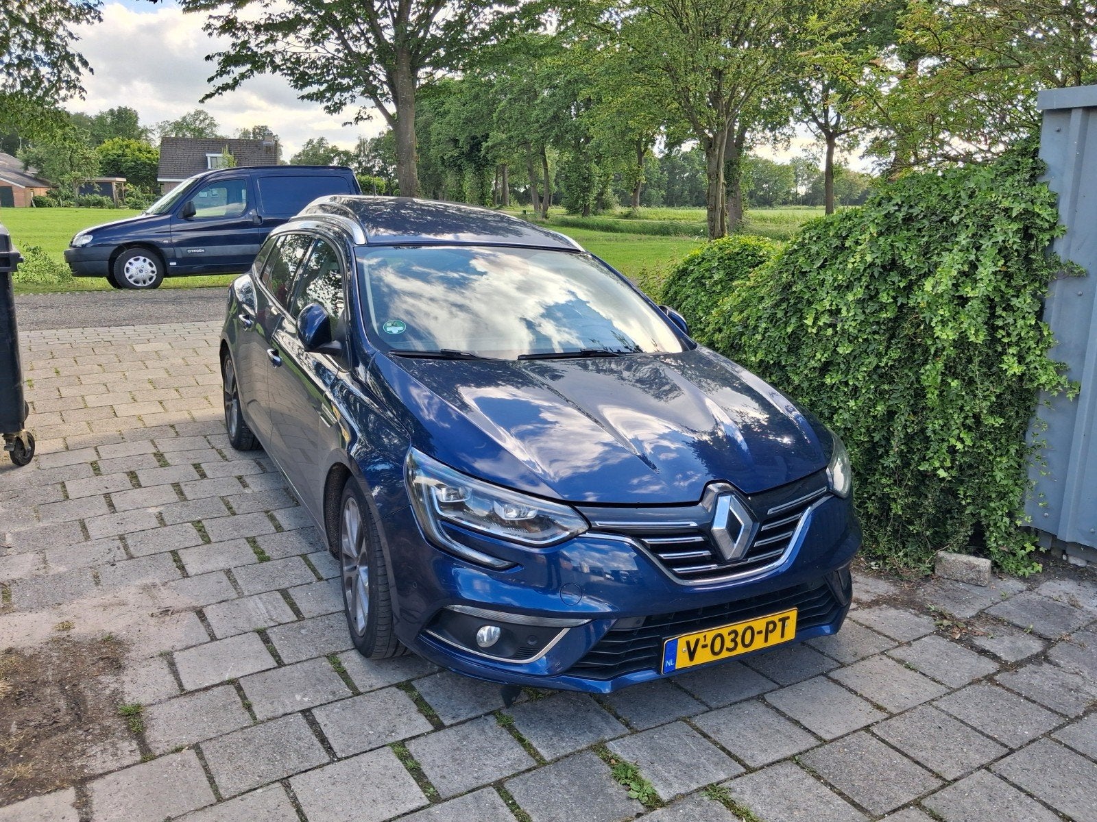 Renault Megane 1.5 D Bose uitvoering Automaat BJ 2018, 4 cilinders, Leder en Stof, Origineel Nederlands, Diesel