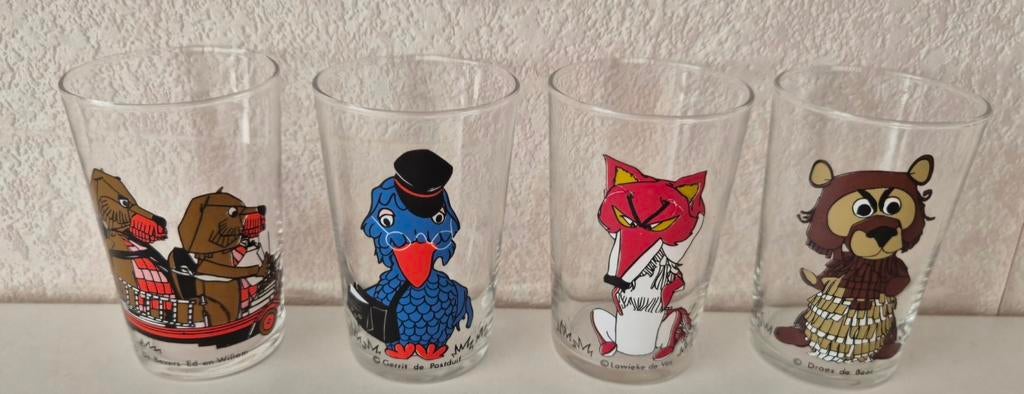4 Fabeltjeskrant glazen, Ophalen of Verzenden, Zo goed als nieuw, Glas