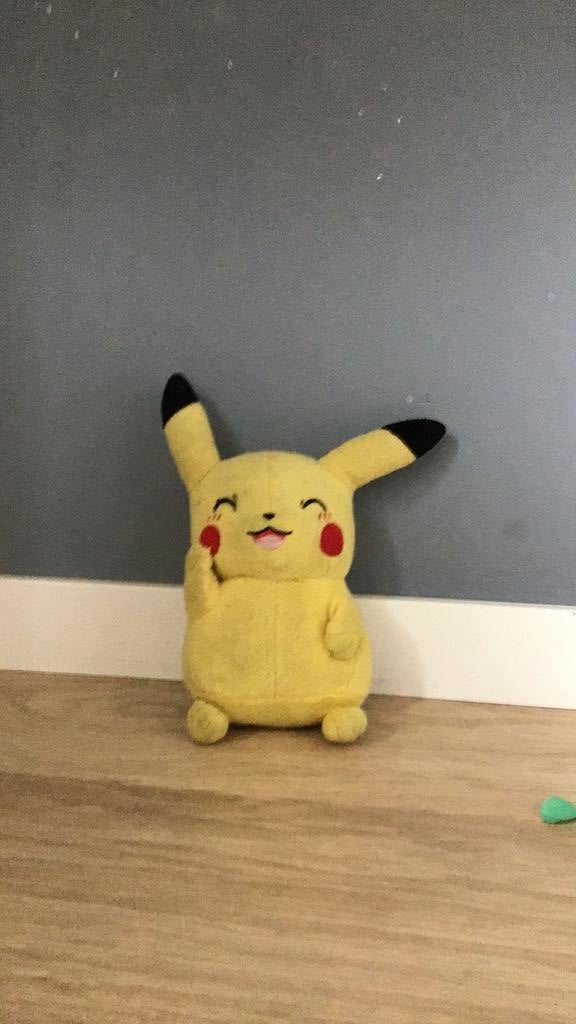 Pikachu knuffel, Ophalen of Verzenden, Gebruikt