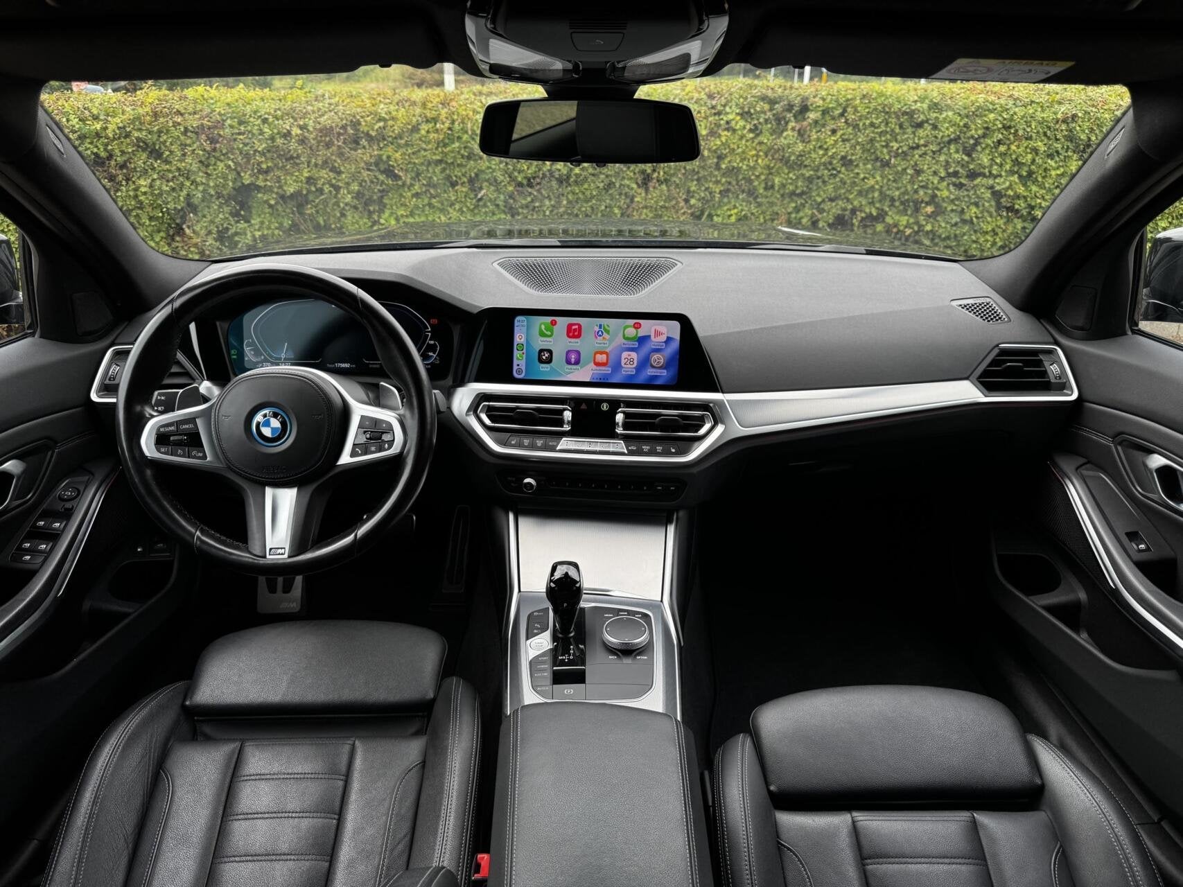 Foto 2 van BMW 3-serie Touring 330e xDrive|MSport|Leder|Sfeerve|19"|BTW