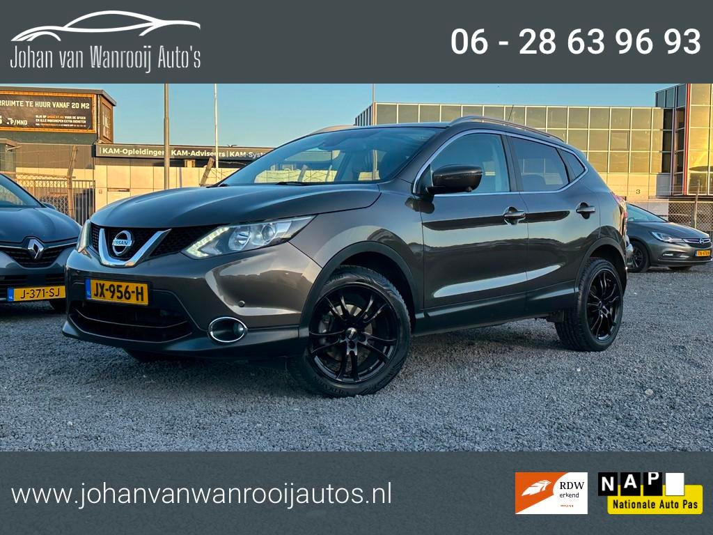 Nissan Qashqai 1.2 N-Connecta/NAVI/360 CAMERA/PANO/NW APK, Auto's, Nissan, Voorwielaandrijving, Stof, Gebruikt, Bruin