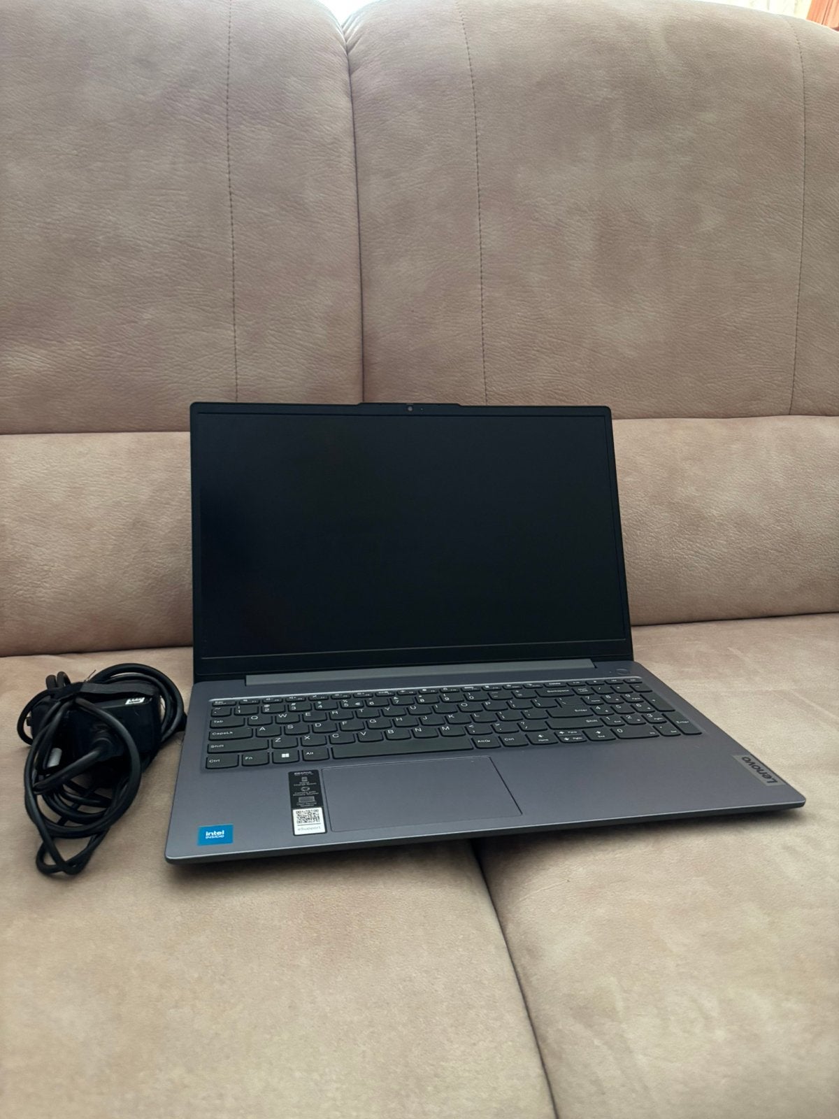 Lenovo IdeaPad Slim 3 + orginele oplader, Computers en Software, Windows Laptops, Nieuw, Ophalen of Verzenden, SSD, 15 inch