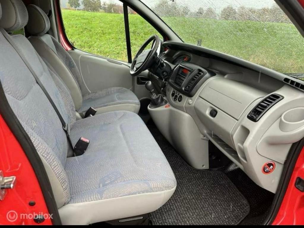 Renault Trafic 2.0 16V Combi T29l1h1 9P E4 2006 Rood, Auto's, Renault, Particulier, Trafic, Achteruitrijcamera, Airbags, Airconditioning