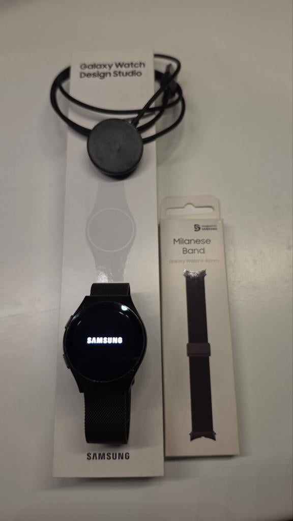 Samsung Galaxy Watch 4 - 40mm, Gebruikt, Zwart, Conditie, Samsung ⌚️