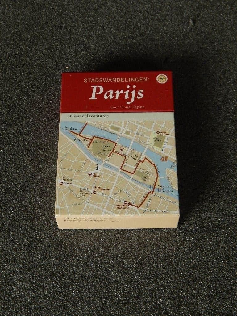 Stadswandelingen Parijs , kaartenbox, Europa, Ophalen of Verzenden, Reisgids of -boek, Gelezen