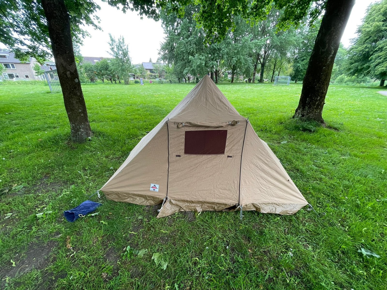 Licht gewicht katoenen tent gemaakt door ESVO, Ophalen of Verzenden, Zo goed als nieuw, Tot en met 2
