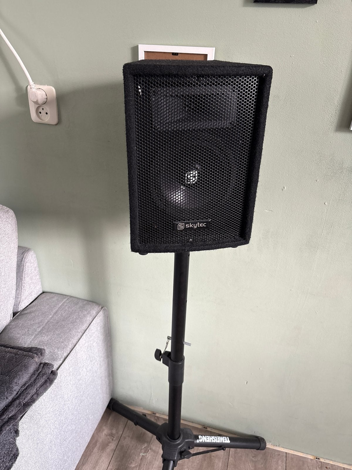 Skytec SL6 PA-speaker 250W met standaard 2 stuks, Audio, Tv en Foto, Luidsprekers, Gebruikt, Party speaker, Inclusief standaarden