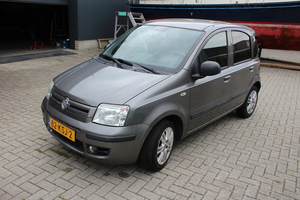 Fiat Panda 1.2 44KW 60PK 2010 Grijs, Voorwielaandrijving, Stof, 1242 cc, Origineel Nederlands