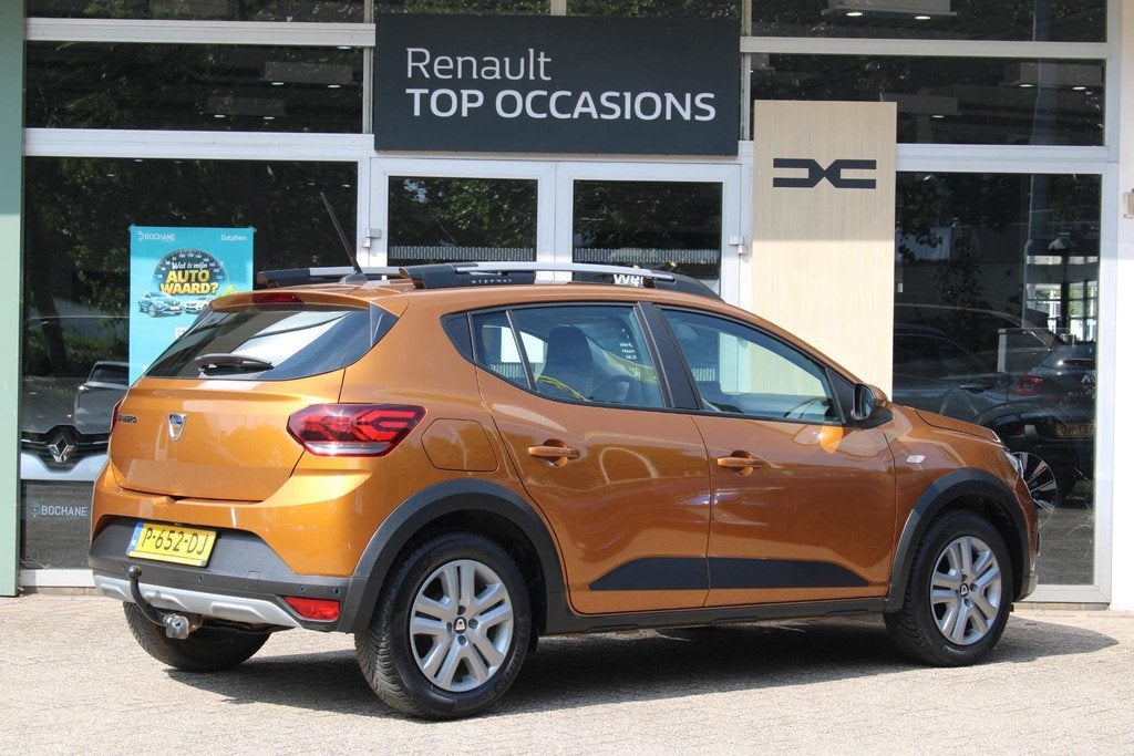 Dacia Sandero Stepway 1.0 TCe 90 Comfort | Trekhaak | Dodeho, Auto's, Dacia, Stof, Overige kleuren, Met garantie (alle), 49 €/maand