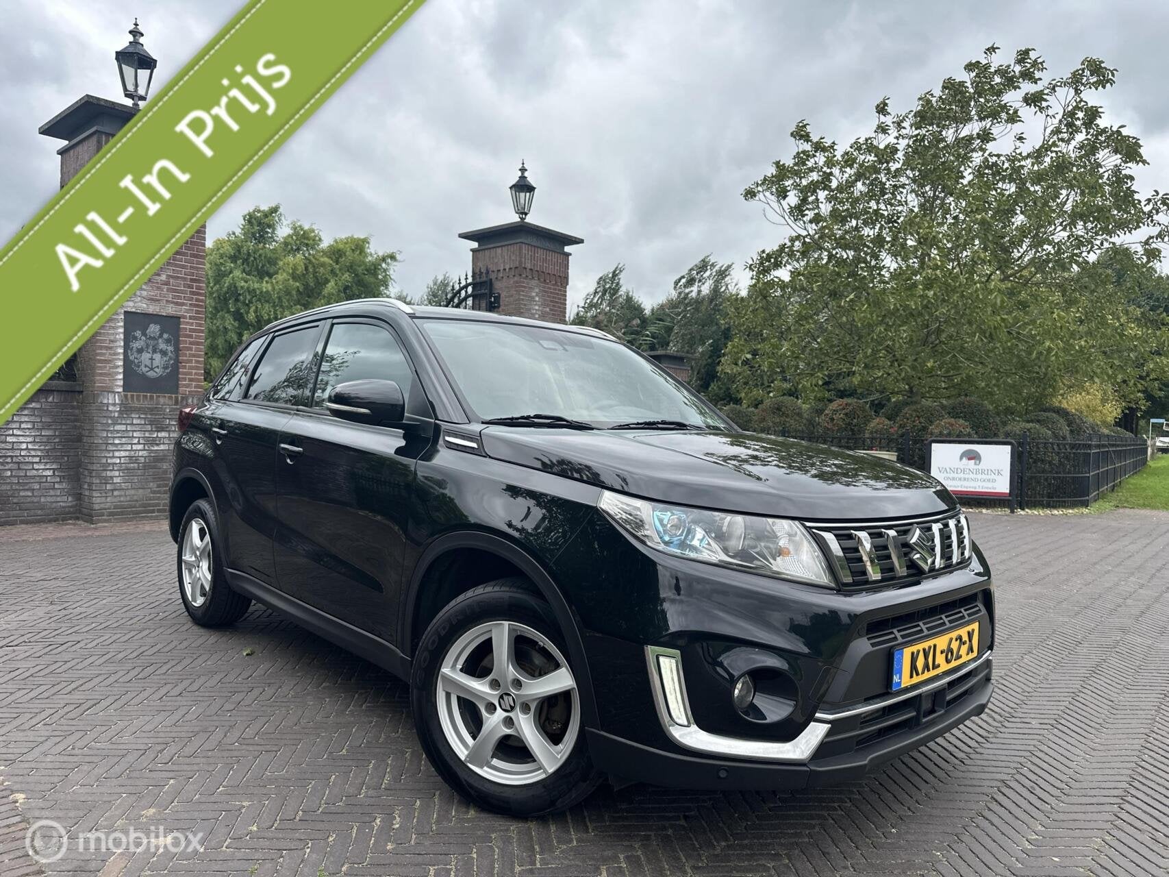 Suzuki Vitara 1.4 Boosterjet Style 140pk! Pano Cruise LED✅, Auto's, Voorwielaandrijving, Dealer onderhouden, Gebruikt, Zwart