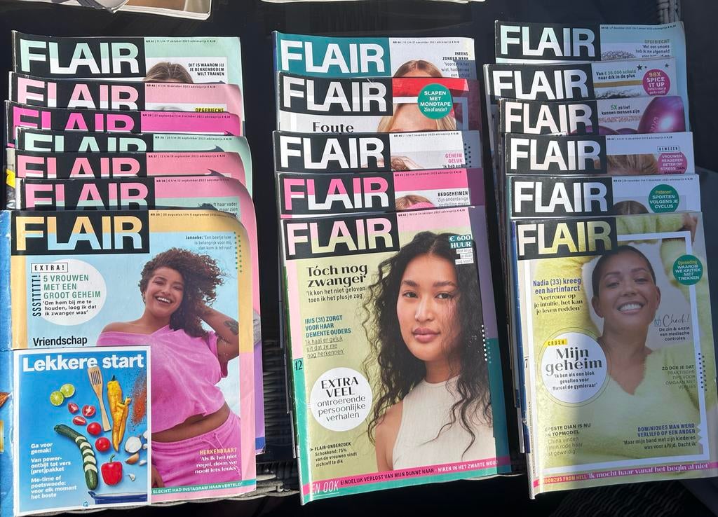 18x Flair tijdschriften uit 2023 - Complete set, Boeken, Tijdschriften en Kranten, Ophalen of Verzenden, Gelezen, Damesbladen