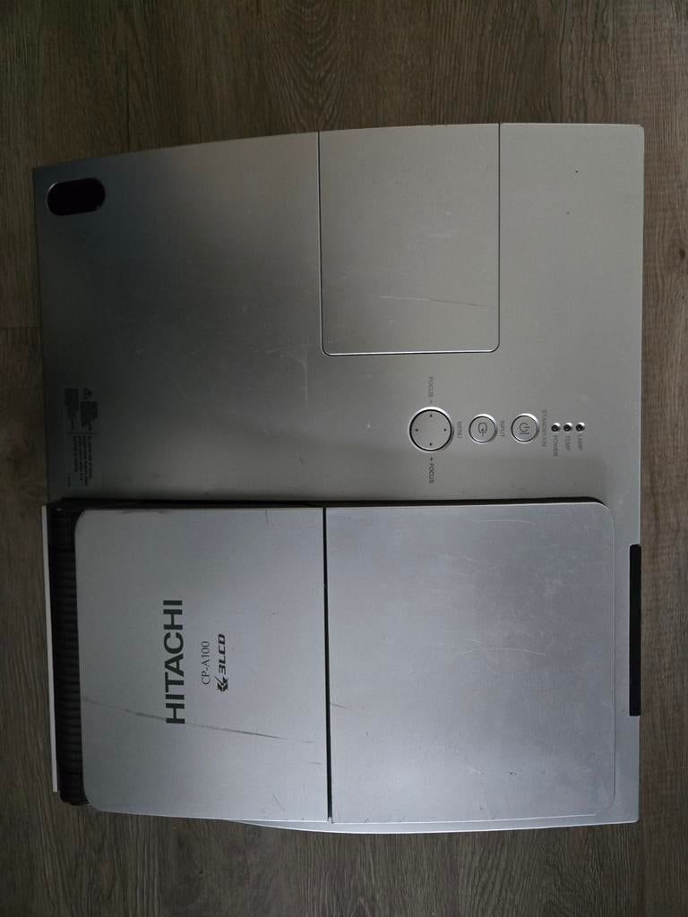 Hitachi CP-A100 3LCD Beamer - Gebruikt, Gebruikt, Ophalen of Verzenden, LCD, Overige resoluties