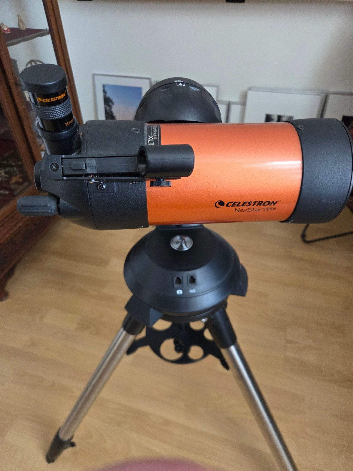 Celestron NexStar 4SE Telescoop met accessoires, 80 tot 200 mm, Met statief, Zo goed als nieuw, Spiegeltelescoop (reflector)