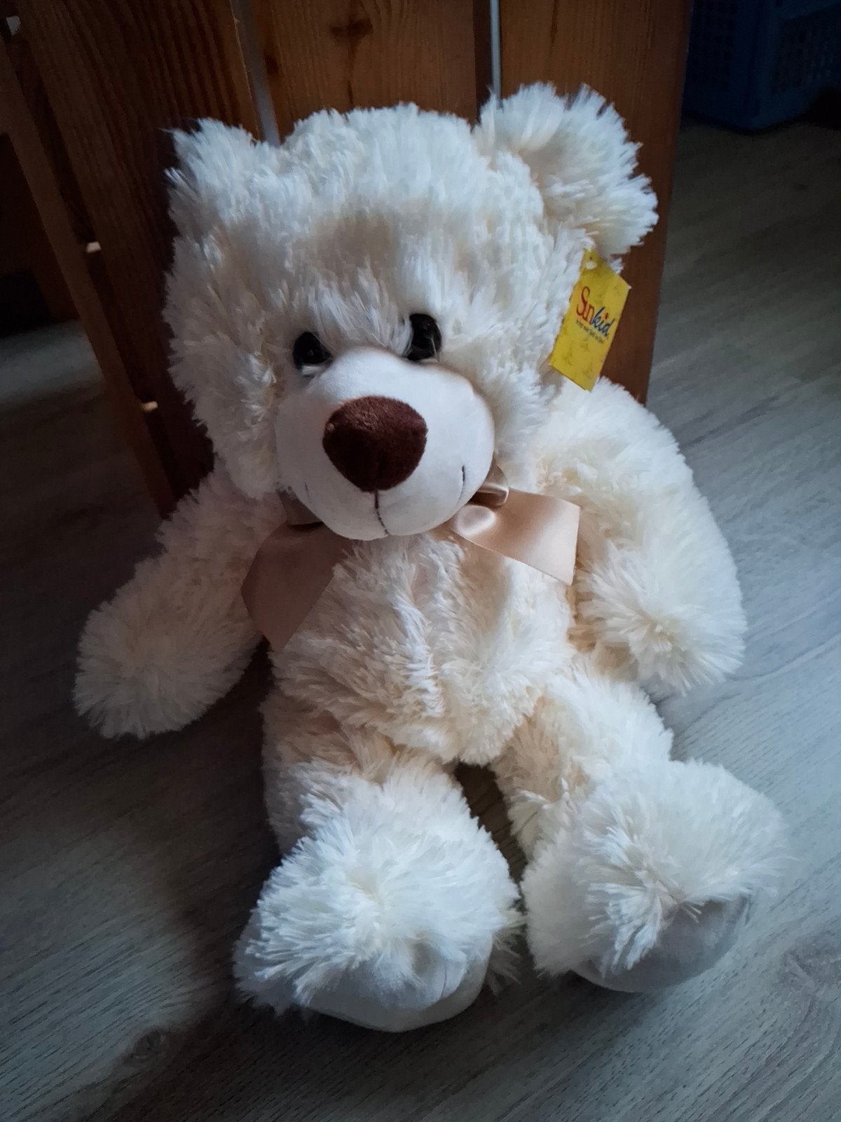 Nieuwe SunKid teddybeer met zijde strik wit 54 cm, Overige merken, Beer, Nieuw, Ophalen of Verzenden