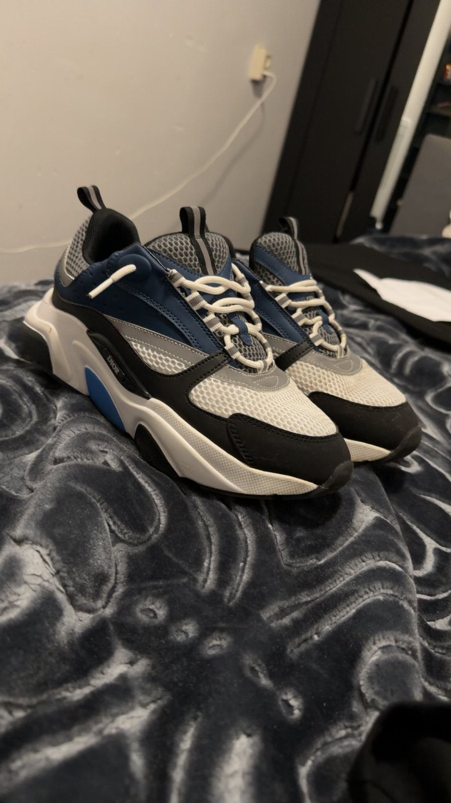 Dior b22 1op1, Ophalen, Zo goed als nieuw, Schoenen