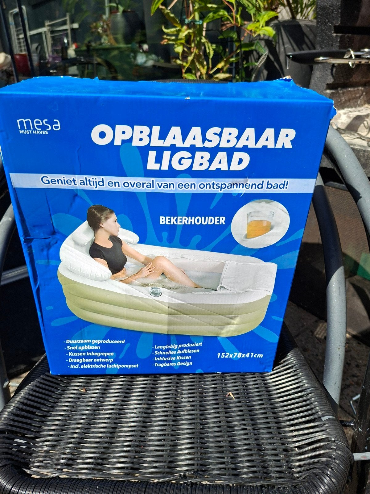 Mesa Opblaasbaar Ligbad met pomp en bekerhouder., Huis en Inrichting, Badkamer | Complete badkamers, Ophalen, Nieuw, Met bad