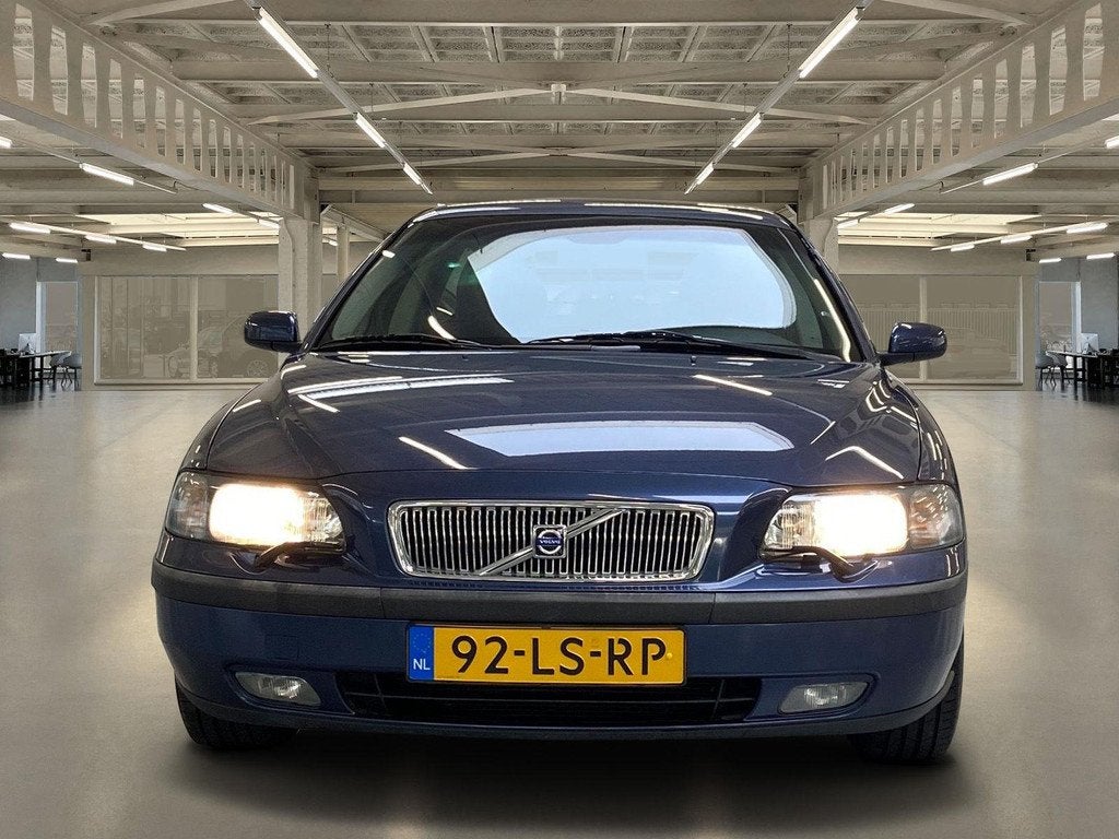 Volvo V70 2.4 Comfort Line Keurig onderhouden automaat.., Auto's, Volvo, 1556 kg, Stof, 2435 cc, 93 €/maand