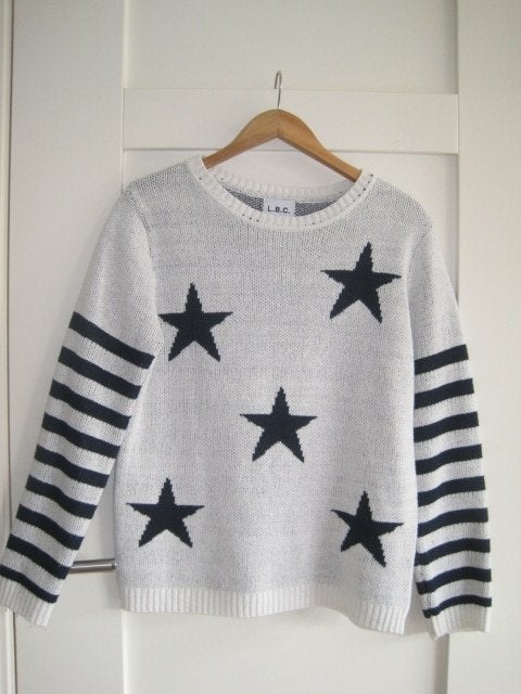 Warme wintertrui. LBC. Mt M. Wit/zwart met sterren., Maat 38/40 (M), Wit, LBC, Ophalen of Verzenden