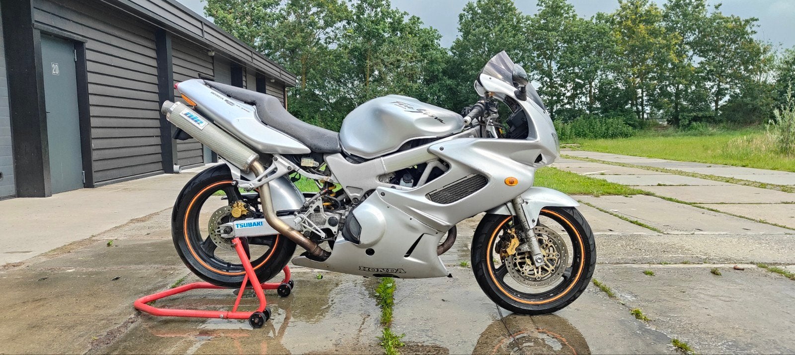 VTR 1000 Firestorm, 2 cilinders, Motorrijbewijs A, Gebruikt, Super Sport