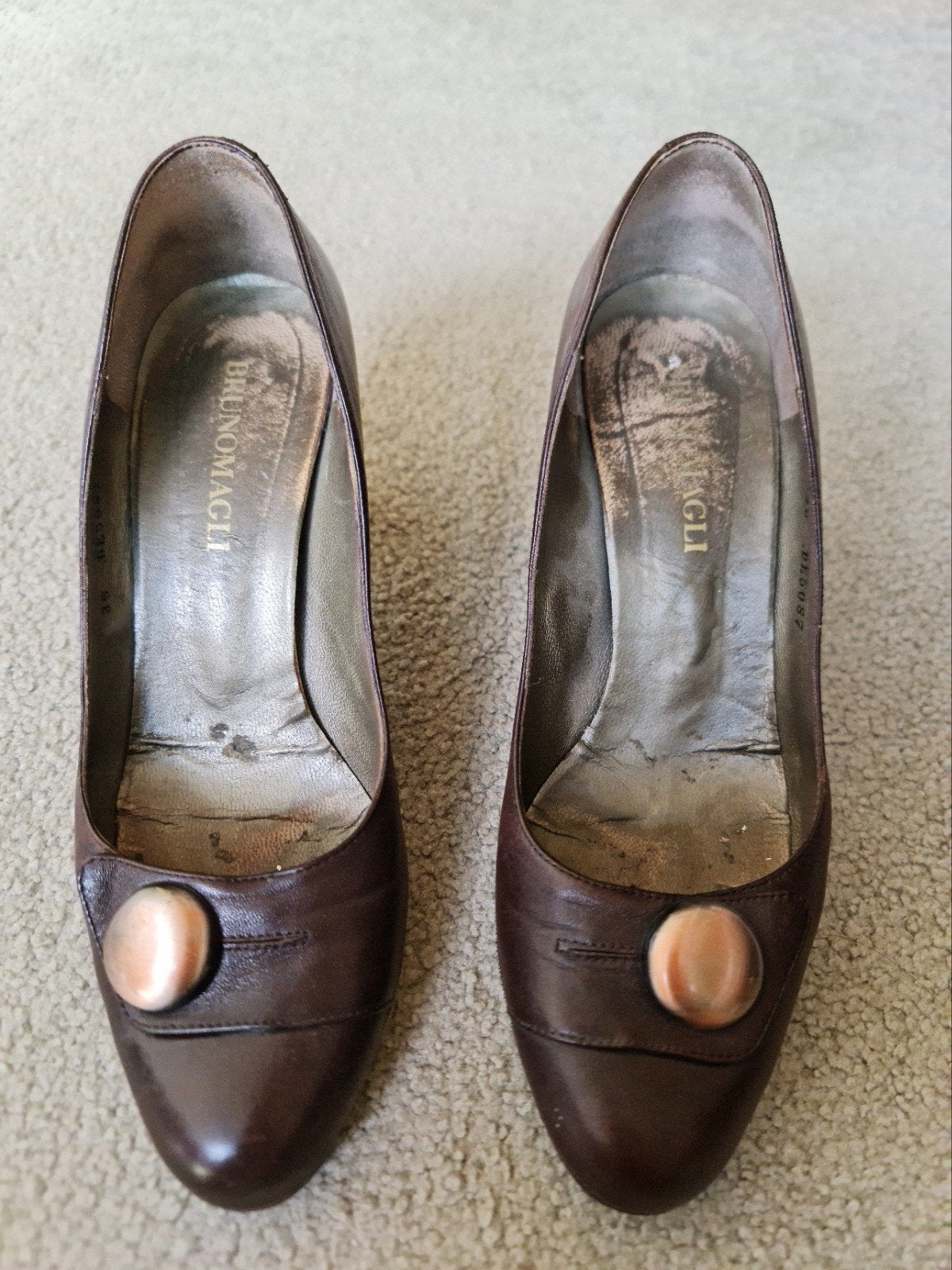 Bruno Magli Aubergine Leren Pumps Maat 36, Kleding | Dames, Schoenen, Pumps, Bruin, Gedragen, Bruno Magli