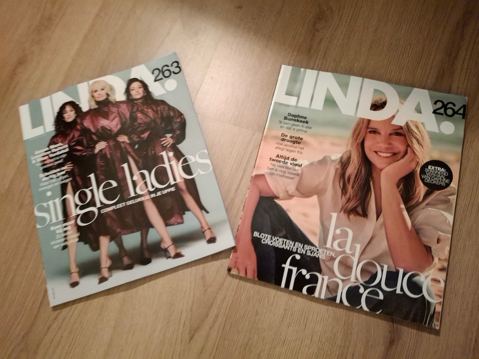Linda magazine nrs. 263 en 264, Ophalen of Verzenden, Zo goed als nieuw, Damesbladen