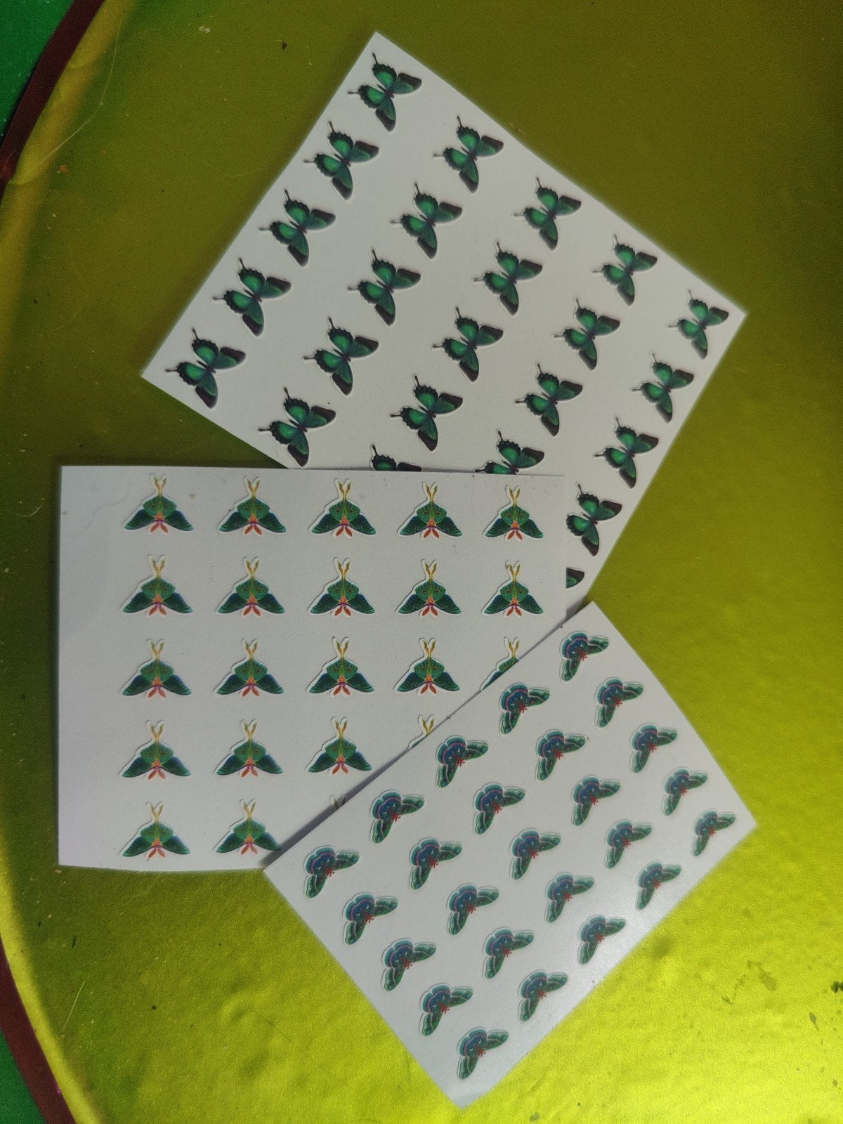 Set van 3 velletjes nagelstickers - 75 stuks vlinders, Ophalen of Verzenden, Nieuw, Dier en Natuur