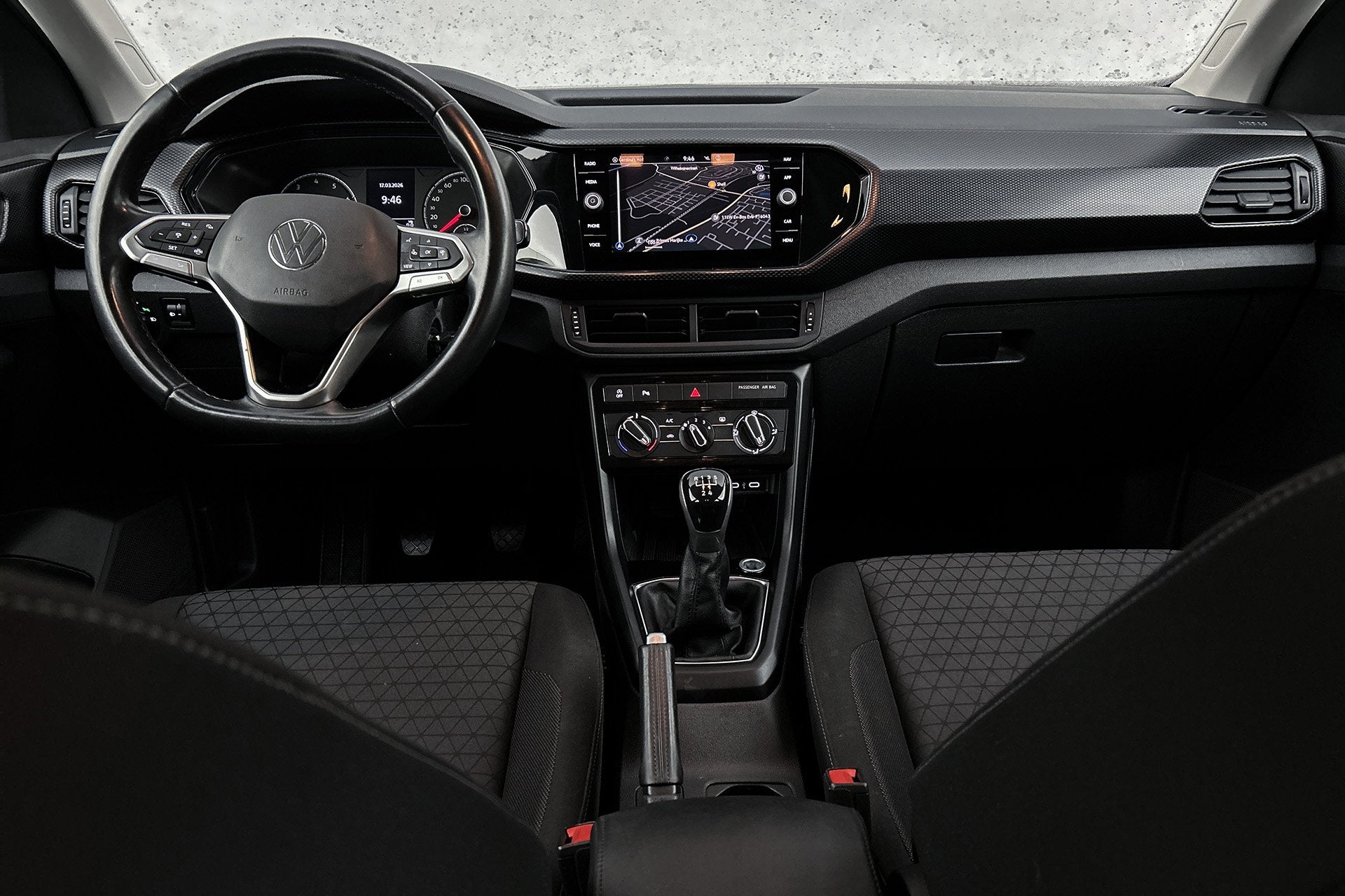 Volkswagen T-Cross 1.0 TSI Life | Apple Carplay | Navigatie, Gebruikt, Met garantie (alle), 620 kg, Wit