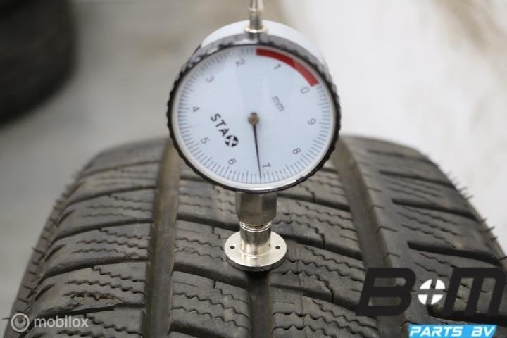 1 x 2156017 104H Goodyear Cargo Vector 2 met 6.5mm 215 60 17, Gebruikt, Band(en)