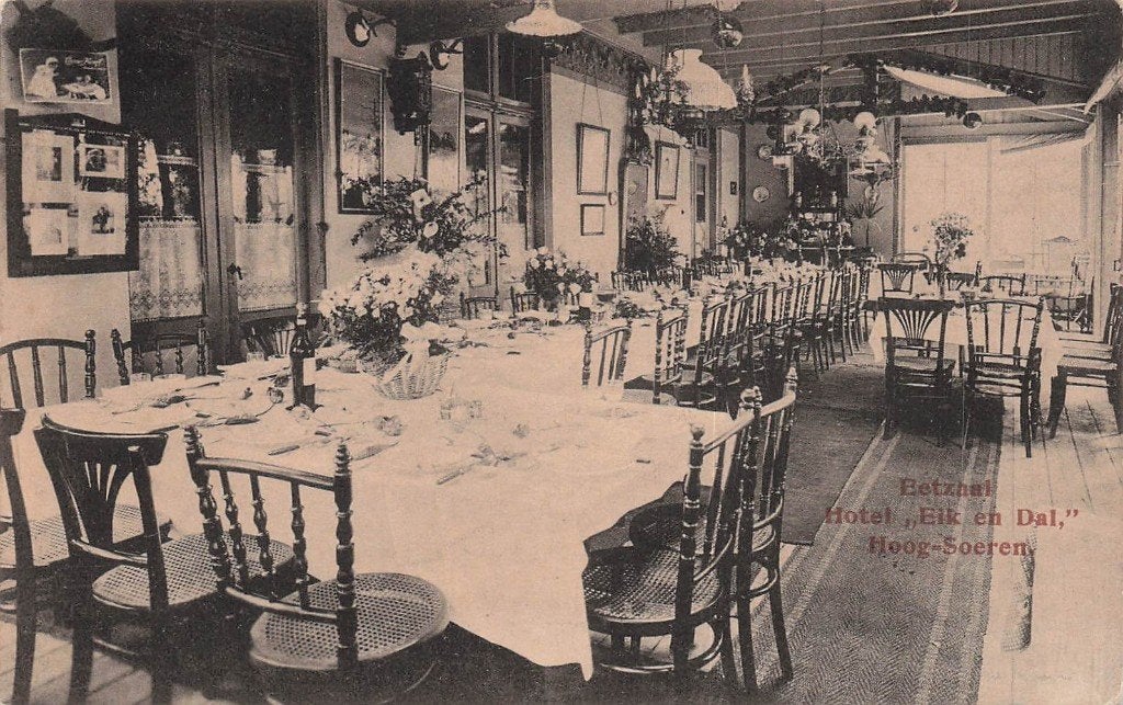 JO1071 Hoog-Soeren Eetzaal hotel Eik en Dal ca 1920, Verzenden, Voor 1920, Gelopen, Gelderland