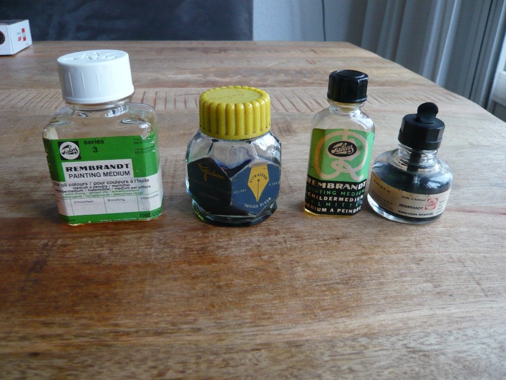 4 oude verf/inktpotjes, Ophalen of Verzenden
