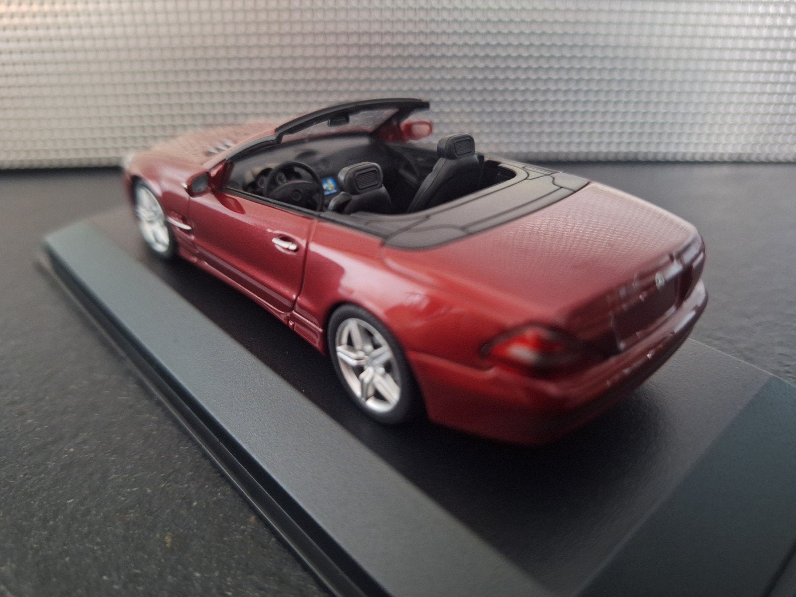 Mercedes Benz SL (R230) 2008 Schaal 1:43, Overige merken, Nieuw, Ophalen of Verzenden, Maxichamps