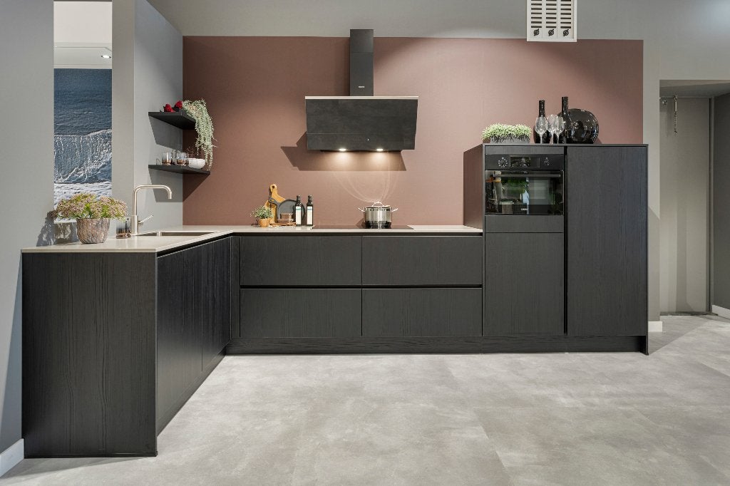 Mooie showroomkeuken, Ophalen, Zwart, Hoekkeuken, Nieuw