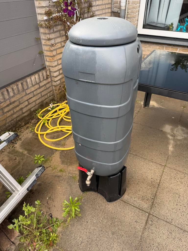 Harcostar Regenton 100L grijs kunststof, Kunststof, Gebruikt, Met kraantje, 75 tot 150 liter