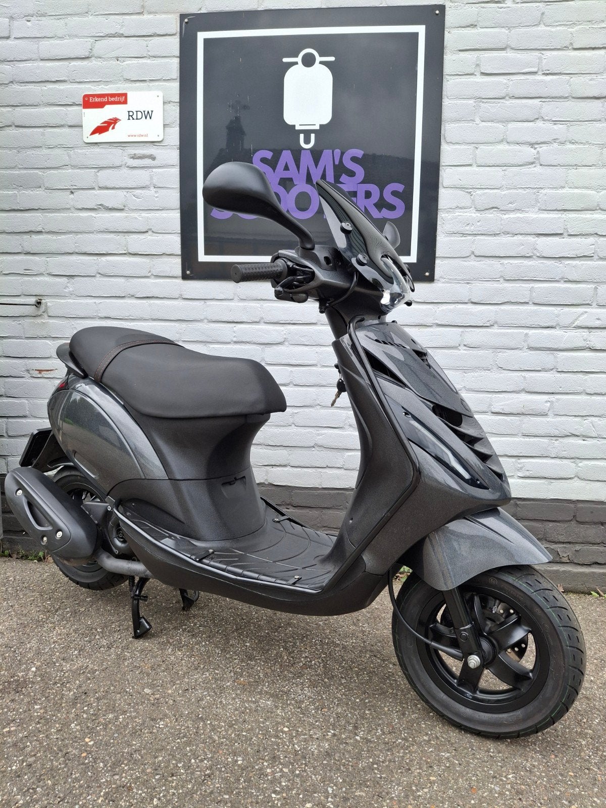 PIAGGIO ZIP 2021 - 4123 KM - 45 KM - 6 MND GARANTIE, Ophalen, Gebruikt, Maximaal 45 km/u, Zip