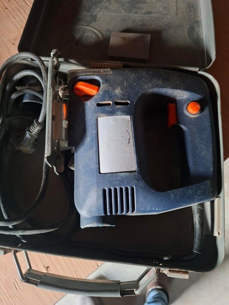 Ferm decoupeerzaag 500W in metalen koffer, Ophalen