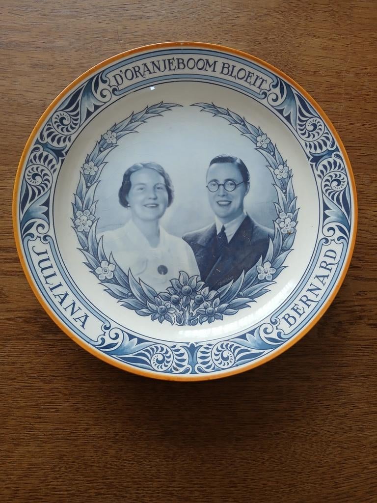 Mosa Maastricht Juliana & Bernard Gedenkbord, Antiek en Kunst, Antiek | Wandborden en Tegels, Ophalen of Verzenden