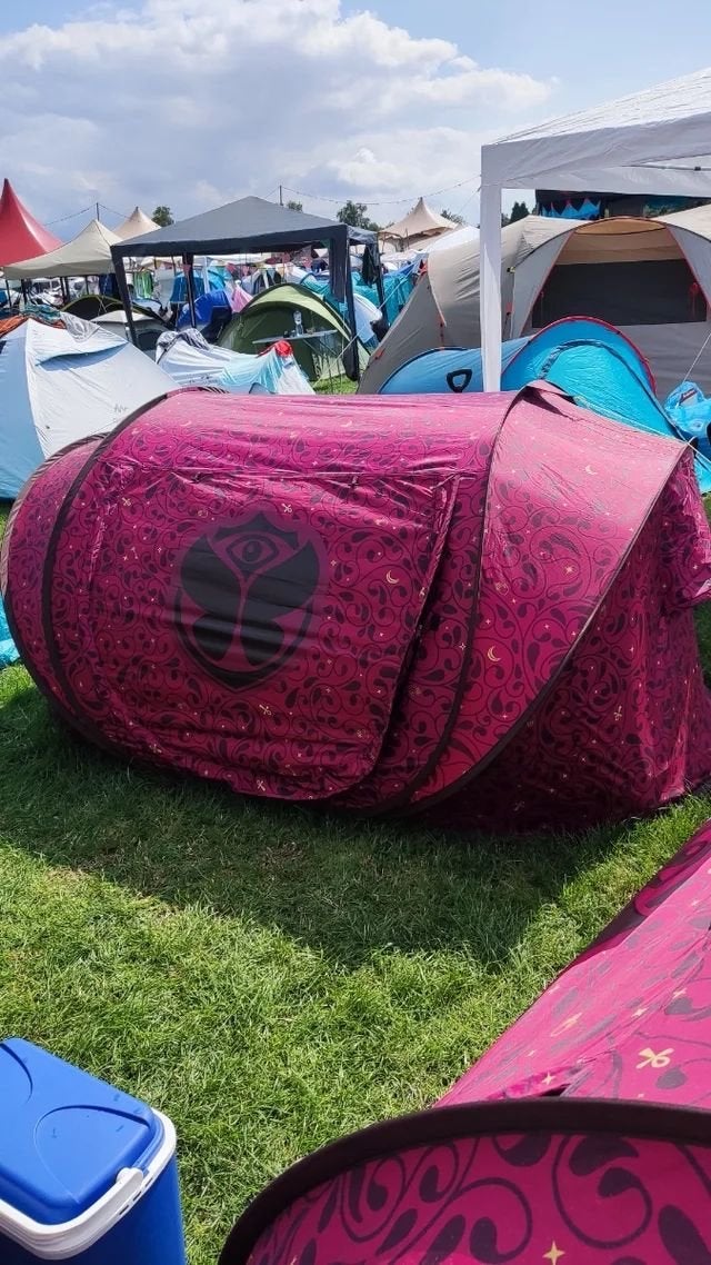Tomorrowland Tent - Pop-up festivaltent, Ophalen, Gebruikt, Tot en met 2