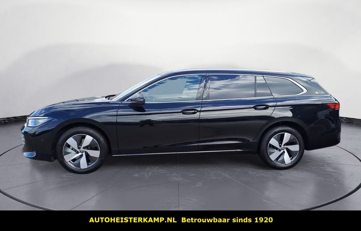 Volkswagen Passat Variant 2.0 TDI 150 PK Automaat Panorama-S, 1490 kg, Gebruikt, 4 cilinders, Zwart