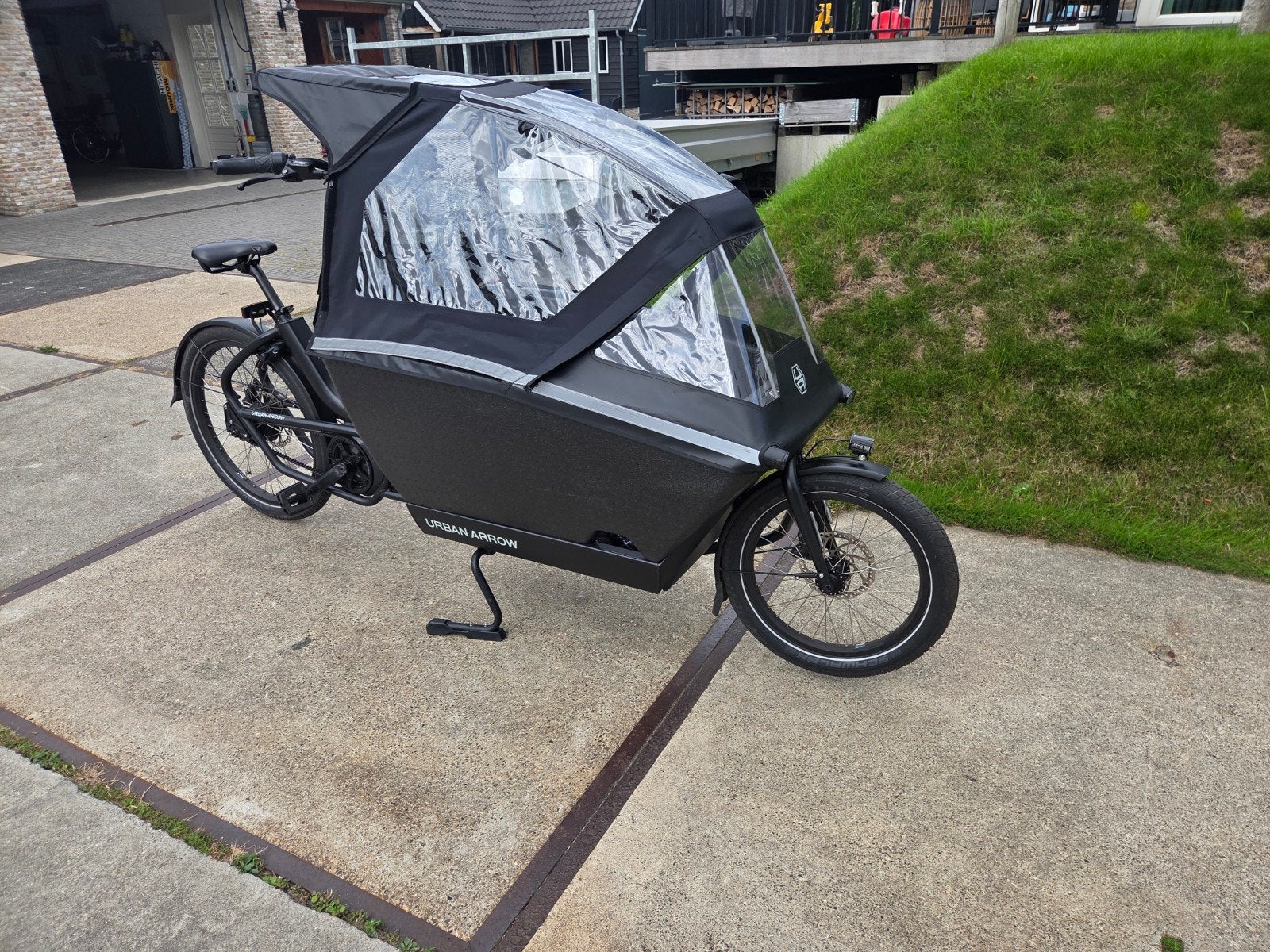 Urban Arrow Family Perfomance Plus - 800Wh accu, Fietsen en Brommers, Ophalen, 3 kinderen, Zo goed als nieuw, Elektrisch