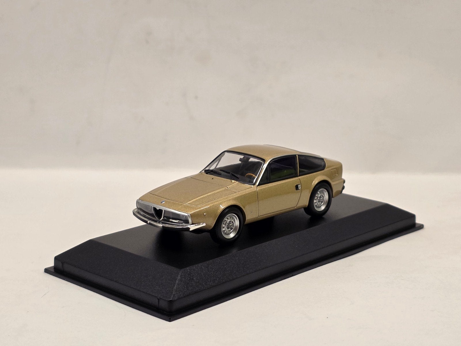 Maxichamps Alfa Romeo 1600 Junior Z 1:43, Auto, Nieuw, Ophalen of Verzenden, MiniChamps