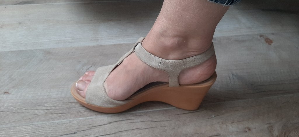 Unisa schoenen maat 39, Beige, Zo goed als nieuw, Unisa, Sandalen of Muiltjes