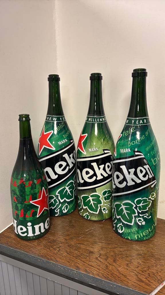 4 grote heineken flessen, Verzamelen, Biermerken, Ophalen, Zo goed als nieuw, Flesje(s), Heineken