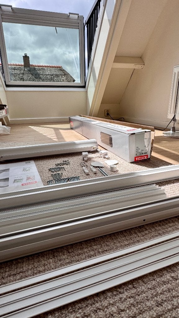 Velux nieuwe horren 2x, Ophalen, Overige merken, Beige, Metaal