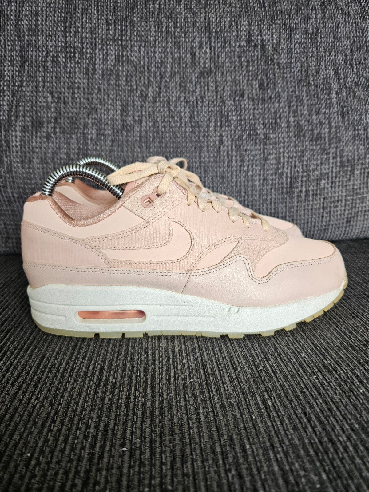 Nike Air Max 1 Cut Out Particle Beige

Maat 38, Kleding | Dames, Schoenen, Verzenden, Sneakers of Gympen, Roze, Nike air max
