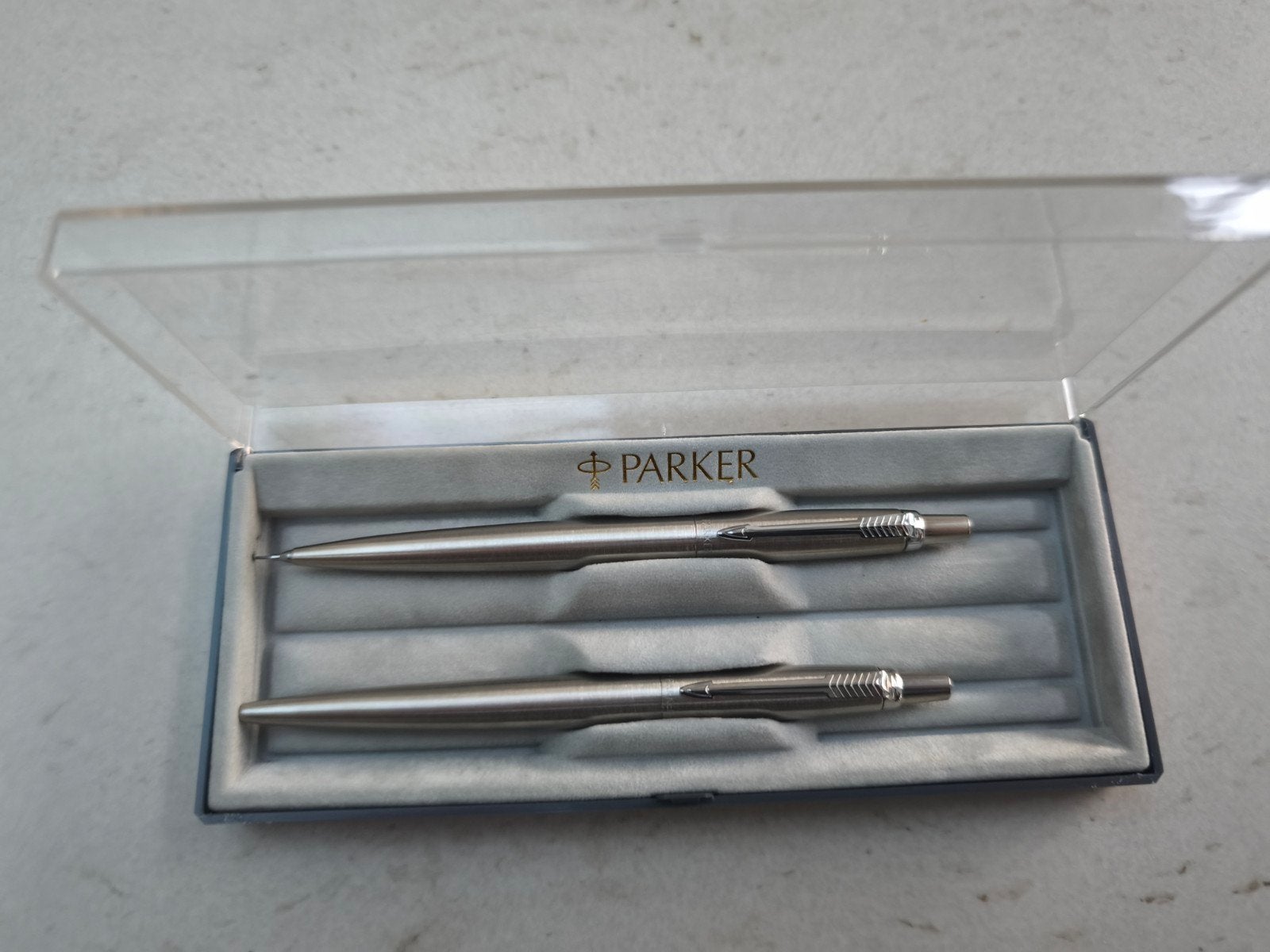 Parker Jotter Pennenset RVS - Nette Staat, Verzamelen, Pennenverzamelingen, Pennenset, Parker, Met doosje, Ophalen of Verzenden