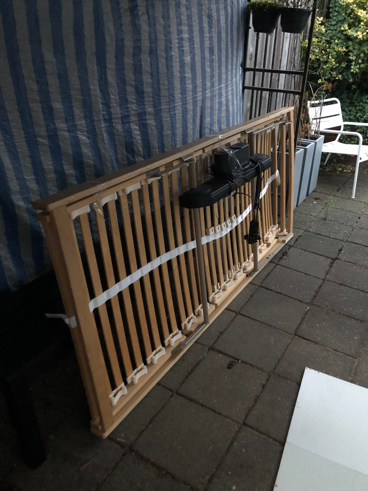 Lattenbodem, Ophalen, 90 cm, Eenpersoons, Zo goed als nieuw