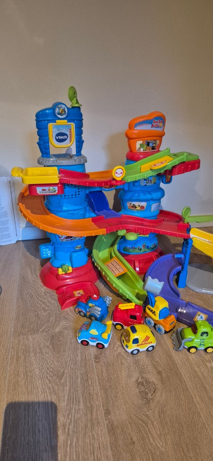 VTech Toet Toet Auto's Autogarage met 6 auto's, Kinderen en Baby's, Ophalen, Gebruikt