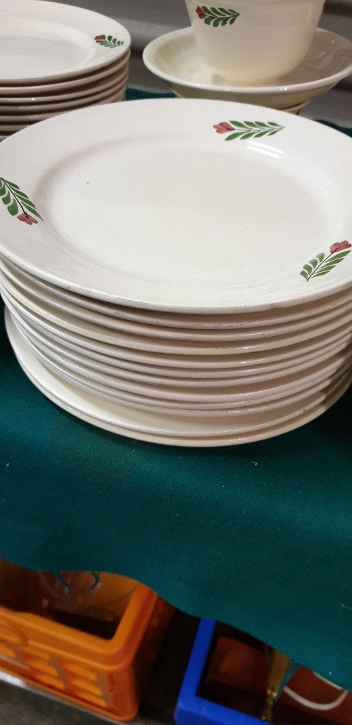 servies vintage gebakken met bloem aardewerk, Huis en Inrichting, Ophalen of Verzenden, 'T Olde Gre-j, Info@toldegrej.nl, Endepoelstraat 20f Didam